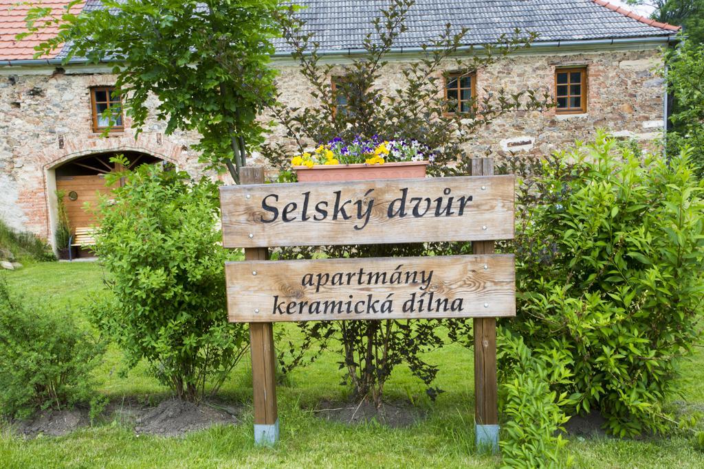 דירות Kájov Selsky Dvur מראה חיצוני תמונה